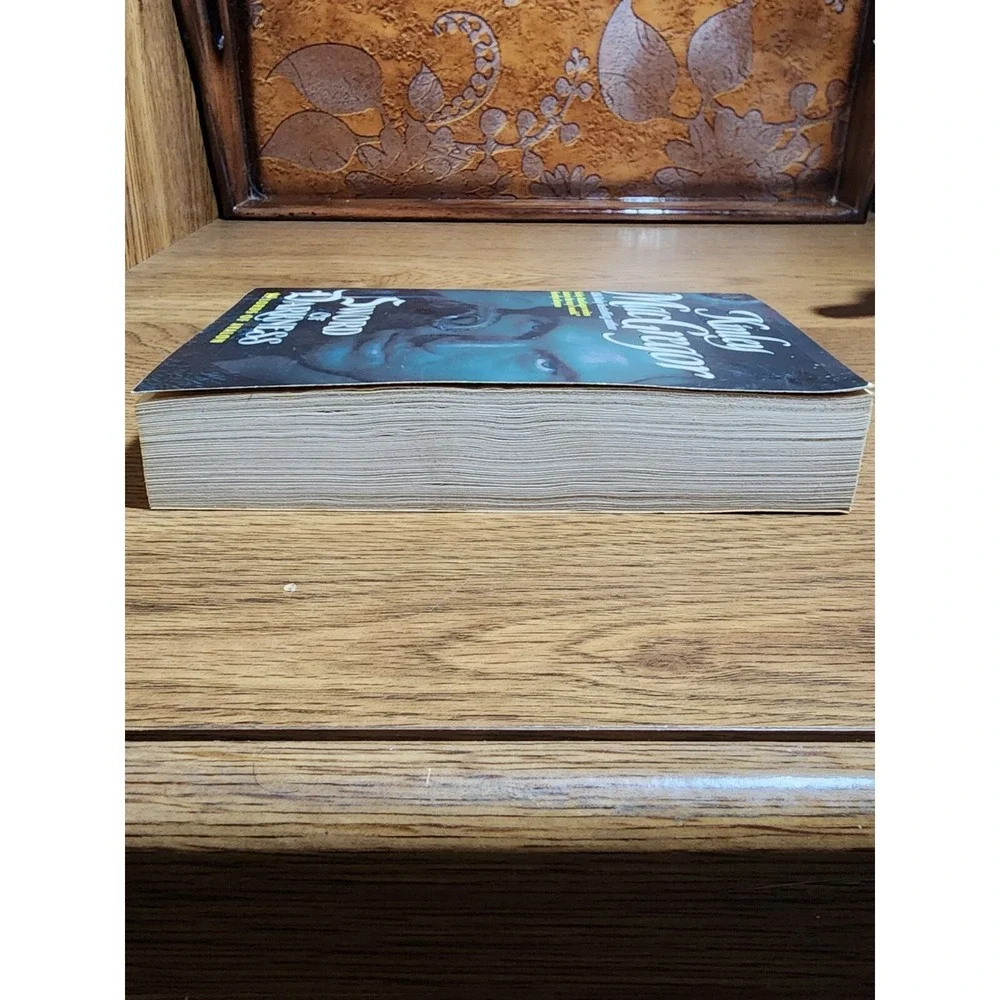 Sword of Darkness by Kinley MacGregor (2006, Mass Market)